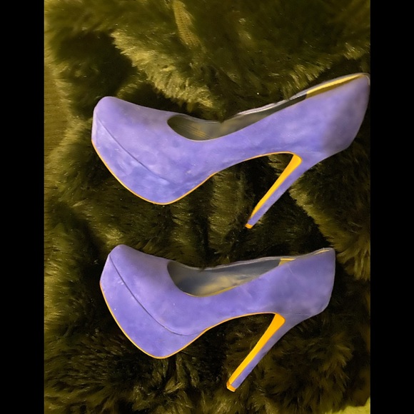 Jessica Simpson Shoes - Used Jessica Simpson blue suede heels- size 9